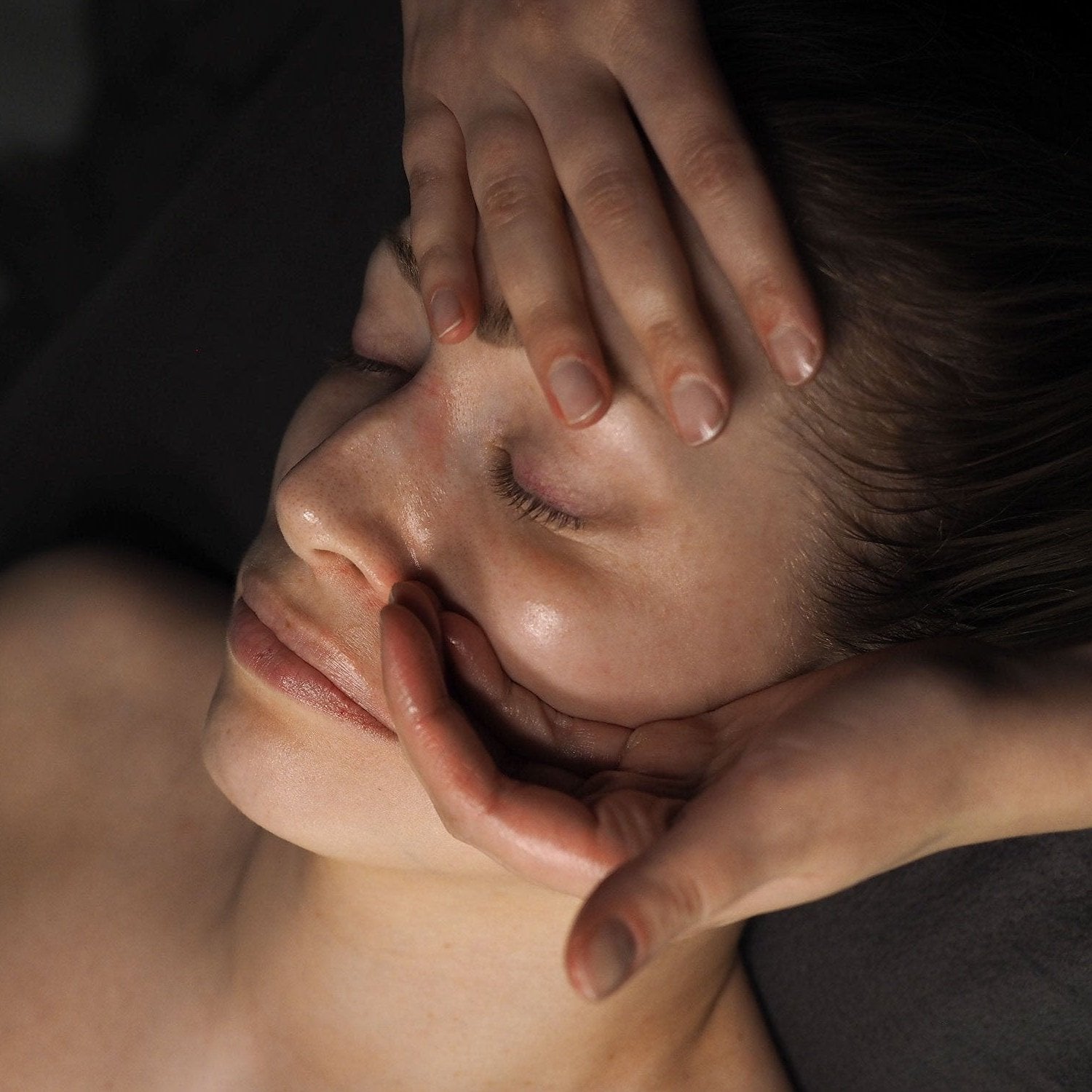 Kosteuttava kasvohoito | Liminka